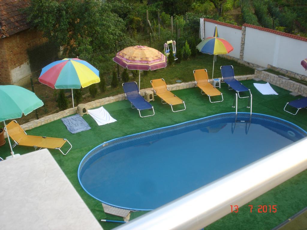 Guest House Camellia Berkovitsa Exterior photo