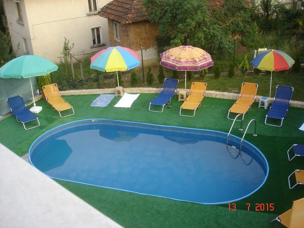 Guest House Camellia Berkovitsa Exterior photo