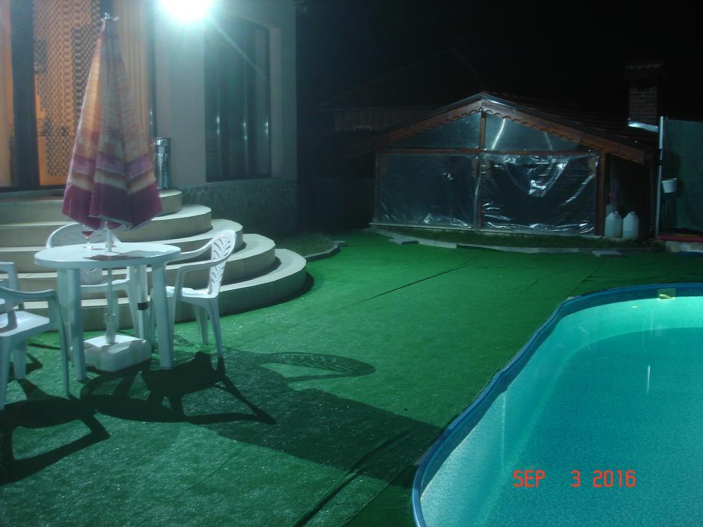 Guest House Camellia Berkovitsa Exterior photo