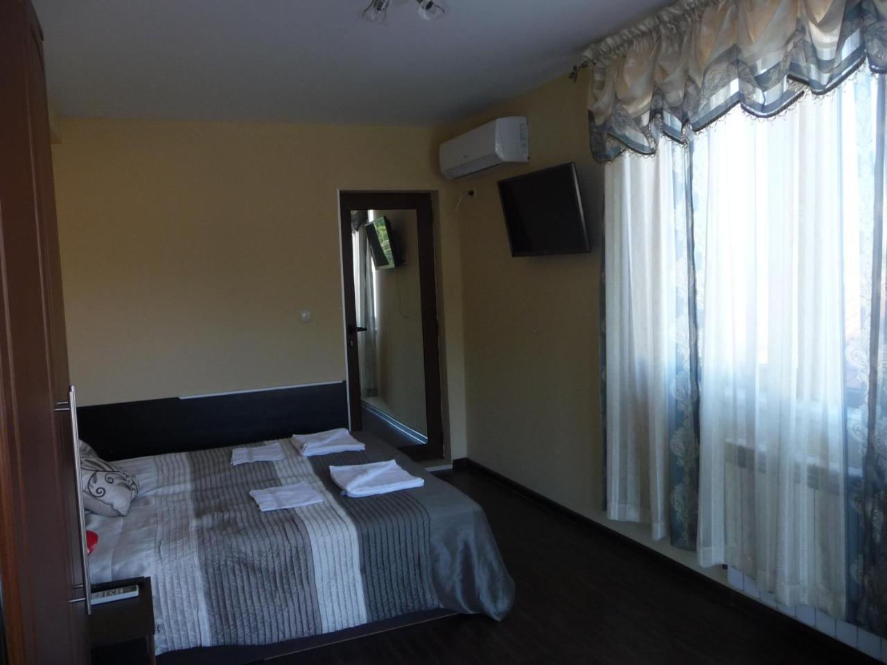 Guest House Camellia Berkovitsa Exterior photo