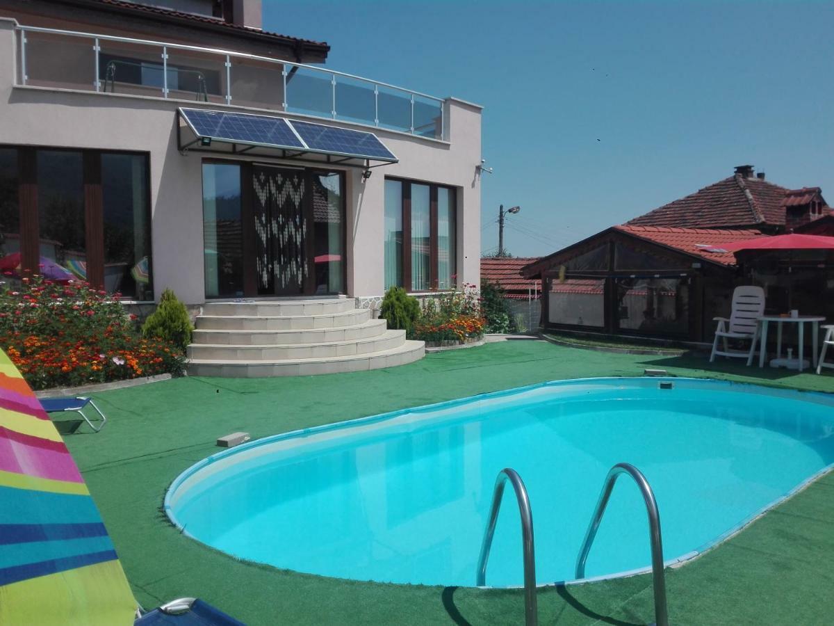 Guest House Camellia Berkovitsa Exterior photo
